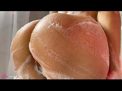 ❤️ Brunetka masturbira pičko z vibratorjem do intenzivnega orgazma pod tušem Ruski pornič na sl.mumsp.ru ❌️❤